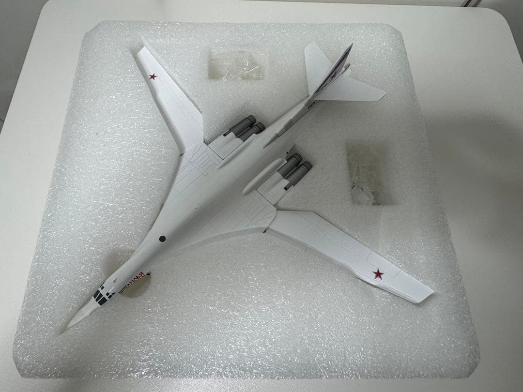 【herpa】ロシア空軍TU-160爆撃機 1/200