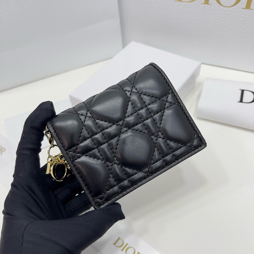 「最終価格」ブラック レザー 二つ折り財布