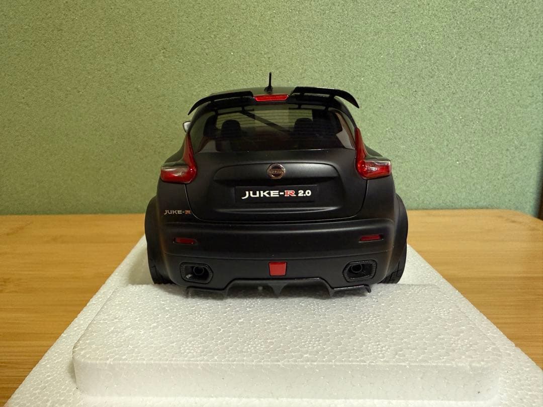 NISSAN JUKE-R 2.0　AUTOart1/18ミニカー