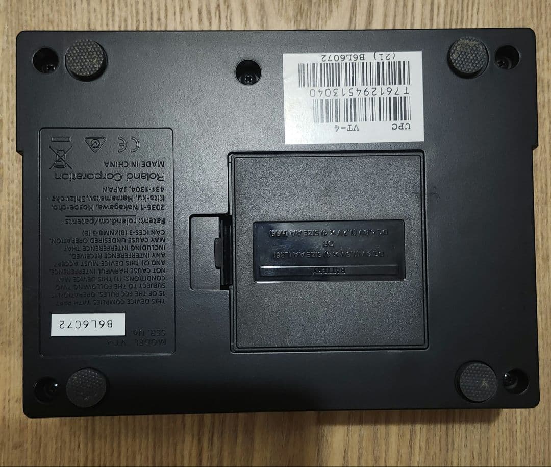 【送料込】Roland VT-4 ボイストランスフォーマー 箱付き【匿名配送】