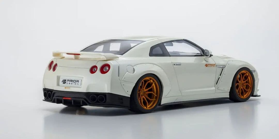 新品•未開封　1/18　ブライア　デザイン　日産　スカイライン　GT-Ｒ