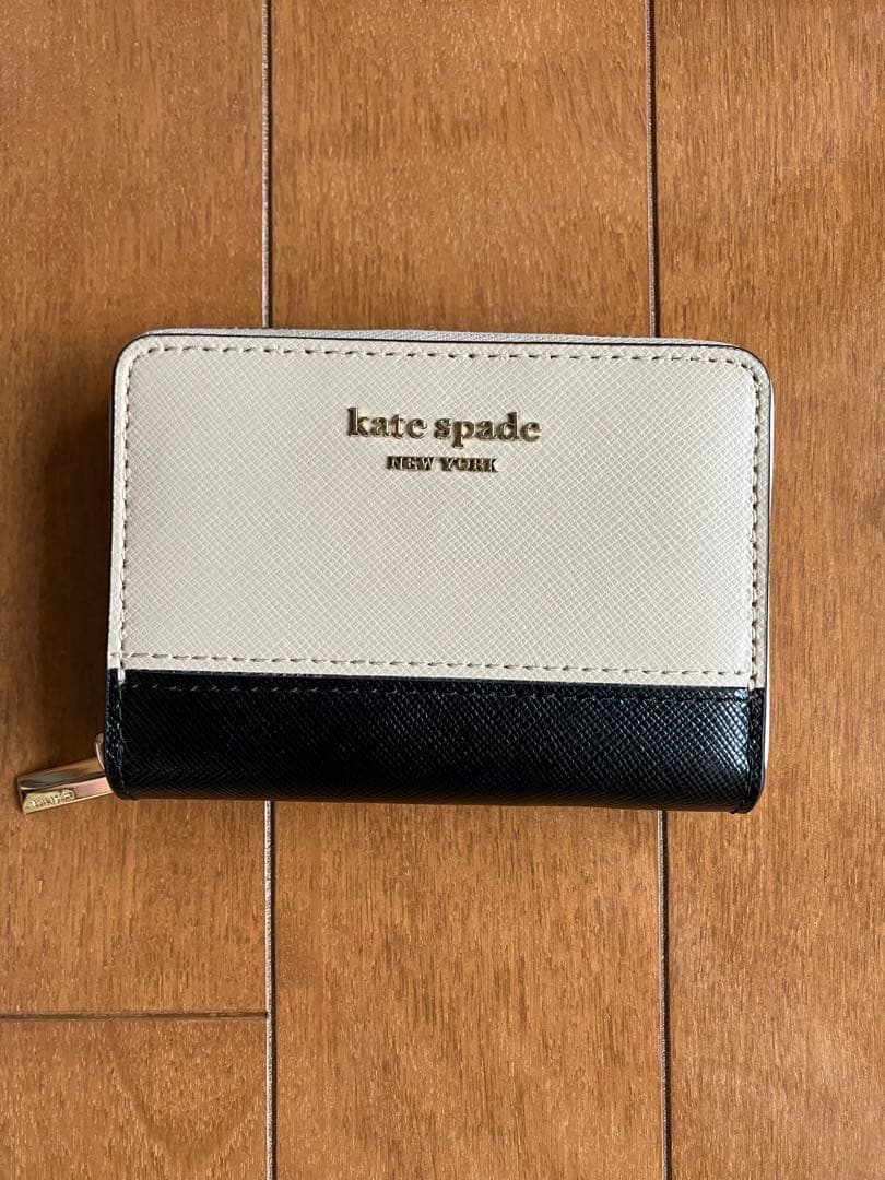 ★新品　ケイトスペード　カードケース　ミニ財布