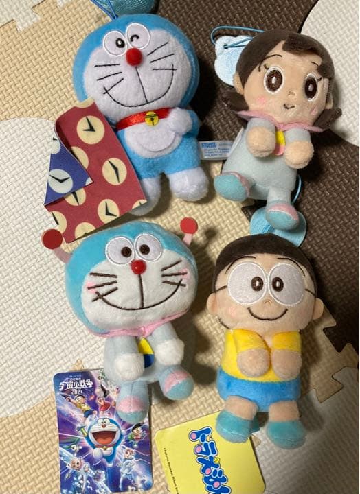 ドラえもんぬいぐるみリュックとぬいぐるみマスコットキーホルダー4点セット