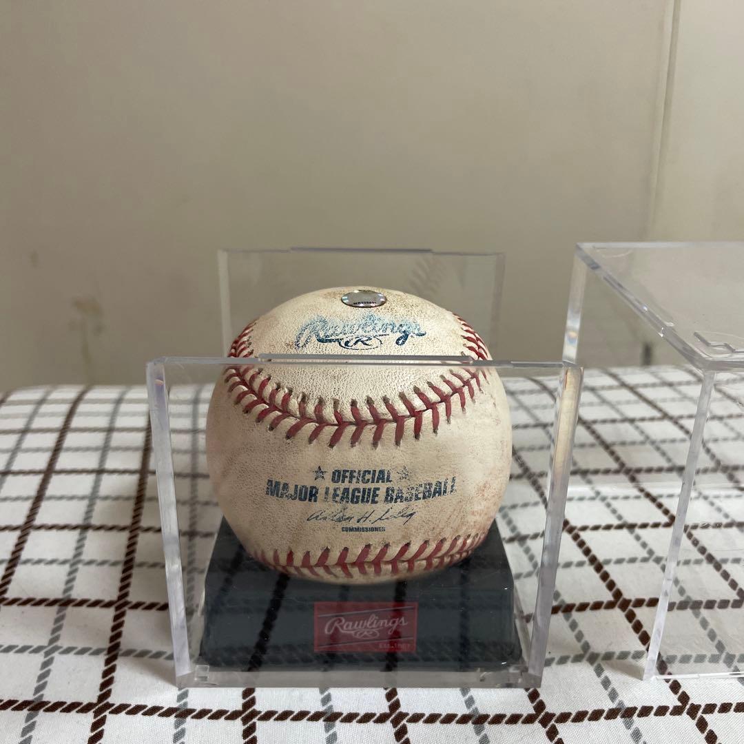 松井秀喜サインボール。2003年のニューヨーク・ヤンキース対シカゴ・カブスの試合