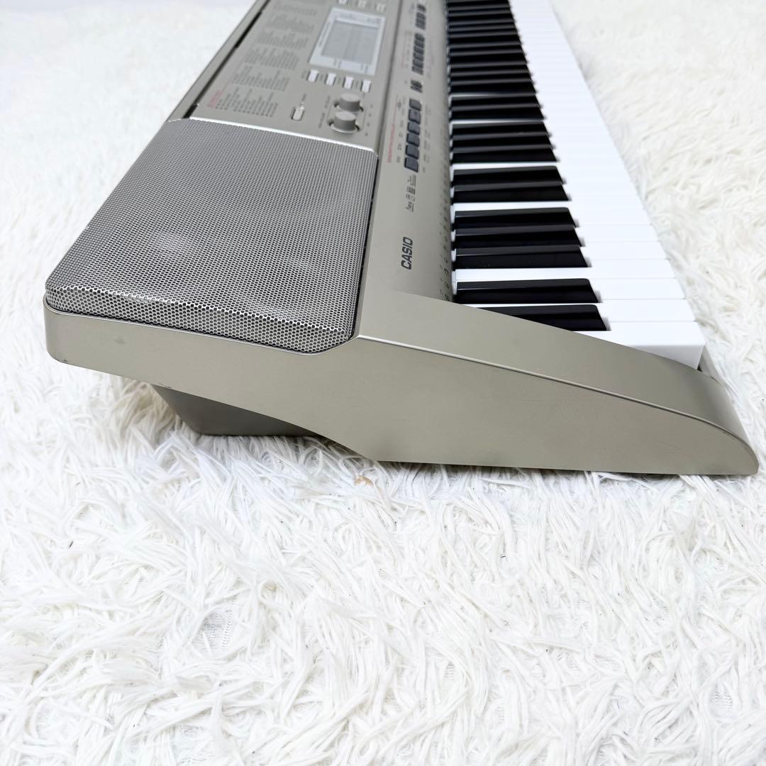 美品 CASIO LK-270 光ナビゲーション キーボード 電子ピアノ