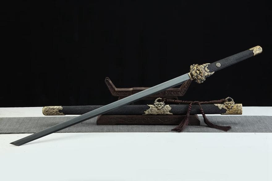 天隕石祥竜刀 模造刀 居合刀 武士道 武具 漢剣 唐刀 龍泉剣 手鍛造打