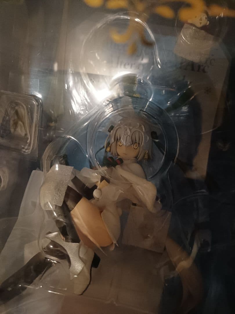 ジャンヌ・ダルク・オルタ・サンタ・リリィ 1/7スケール フィギュア