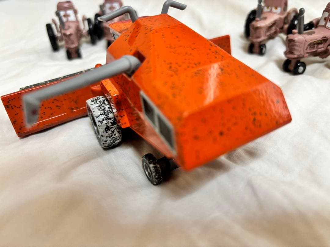 マテル フランク トラクター cars カーズ トミカ C-19