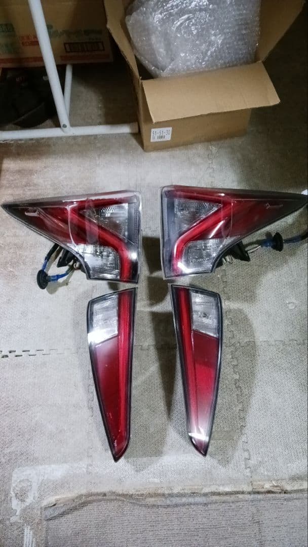 50プリウス前期テールランプ 4個セット
