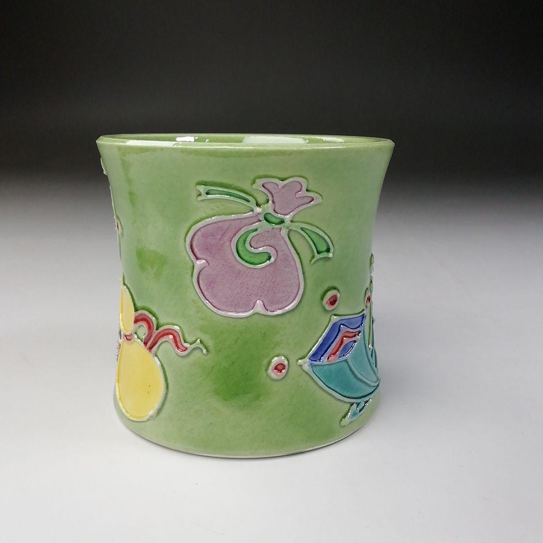 Ｔ６８５　蓋置　『淡緑交趾　宝尽し』『小松雅山 造』　共箱　茶道具