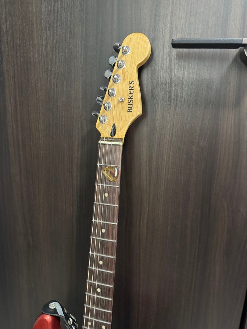 BUSKER'S エレキギター レッド ストラップ付き