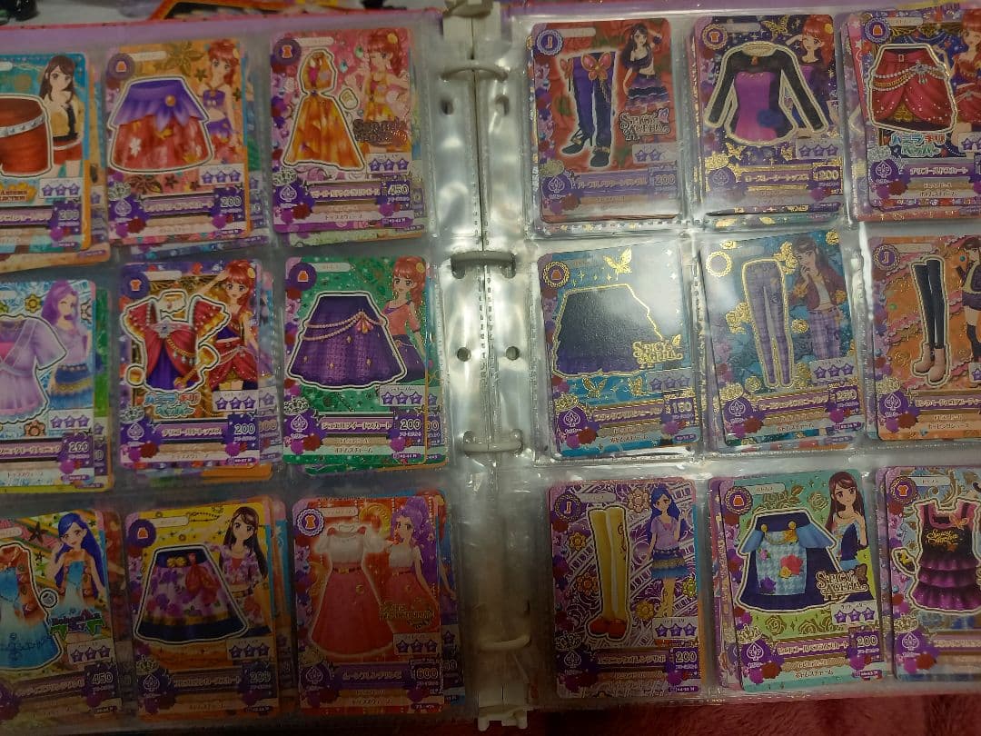 アイカツ カード まとめ売り 枚数不明