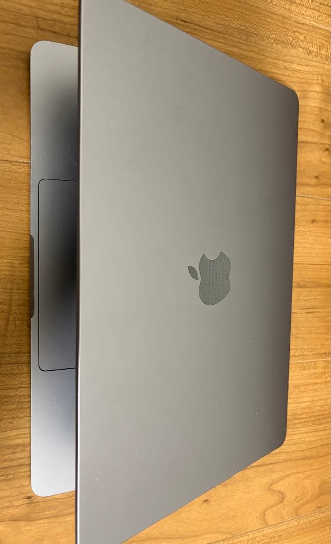 Apple MacBook Air M2 13.6インチ 512GB