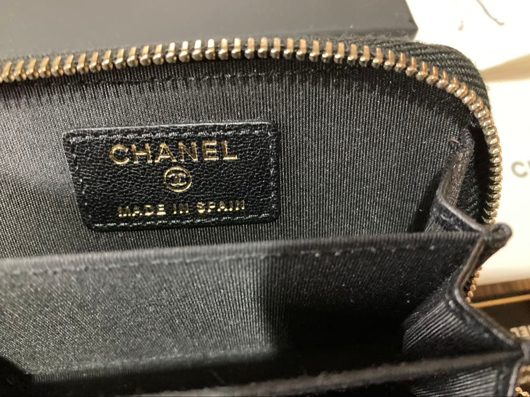CHANELケース
