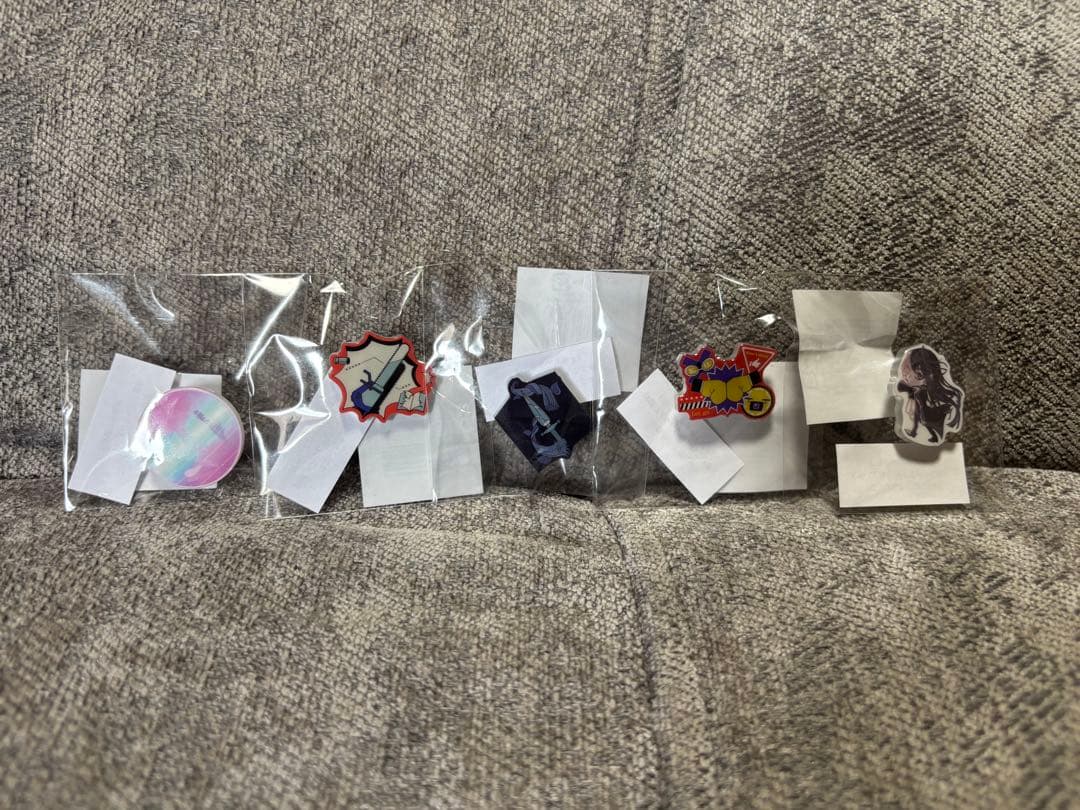 【会場限定】Ado POP-UP 楽曲アクリルピンバッジコンプセット(全40種)