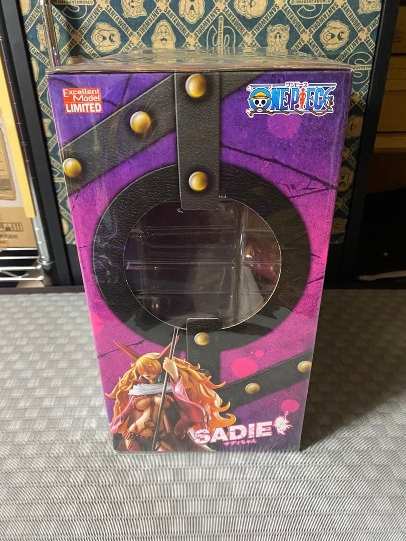 ワンピース SADIE フィギュア 限定版