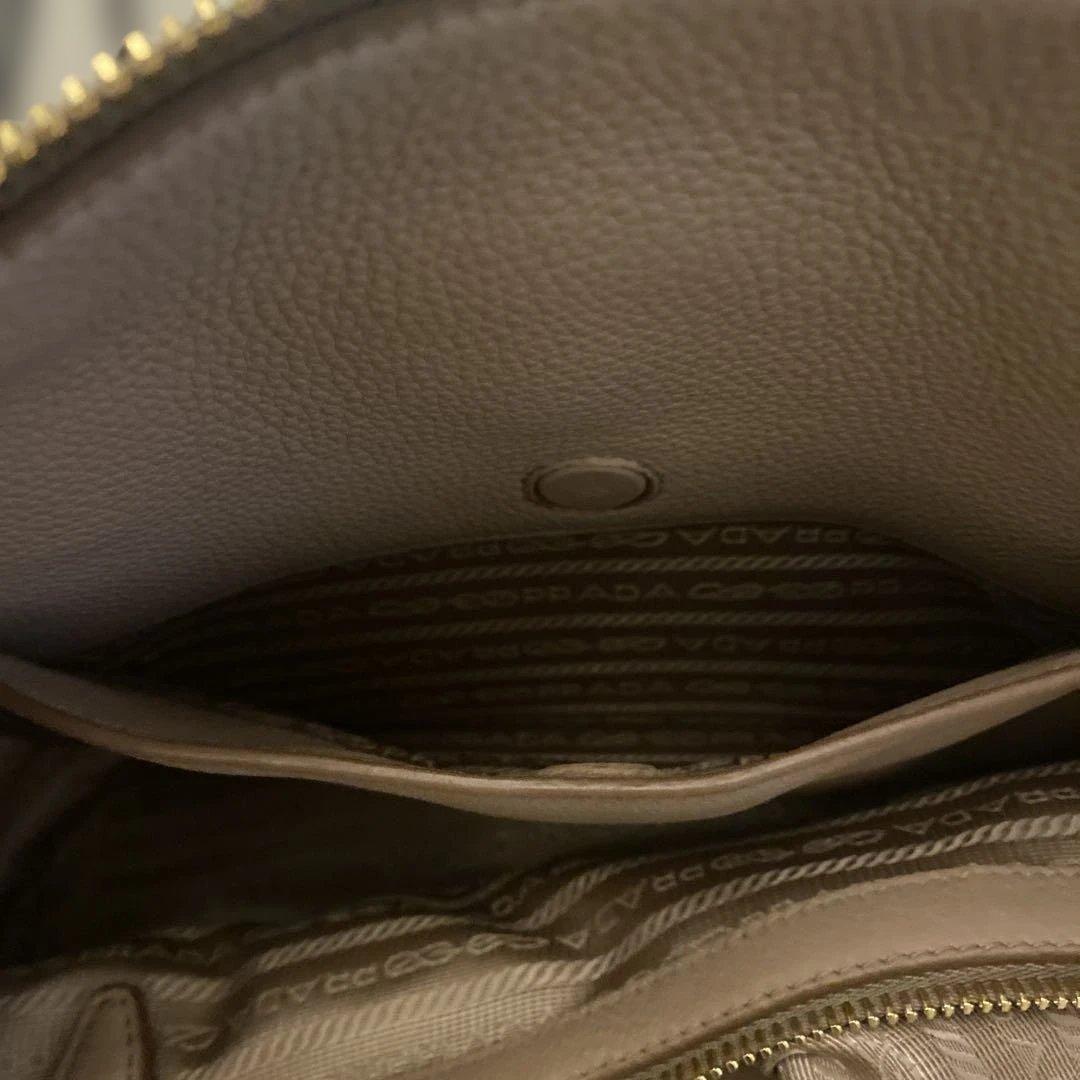 PRADA ベージュ　ショルダーバッグ　ハンドバッグ 2way 美品
