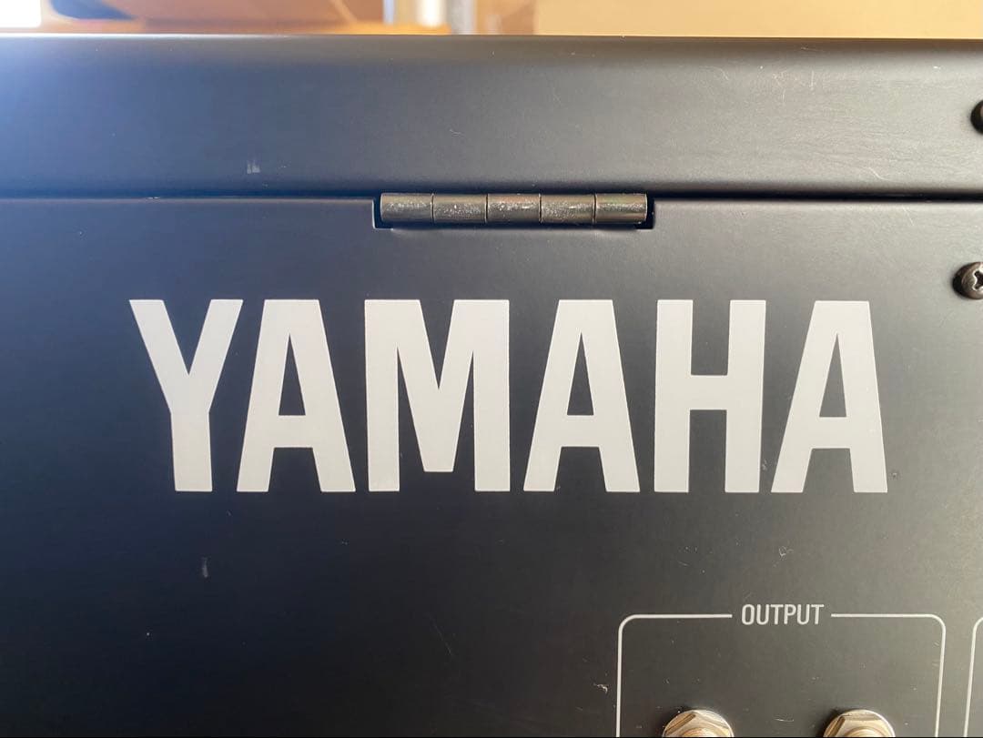YAMAHA CS-15 シンセサイザー
