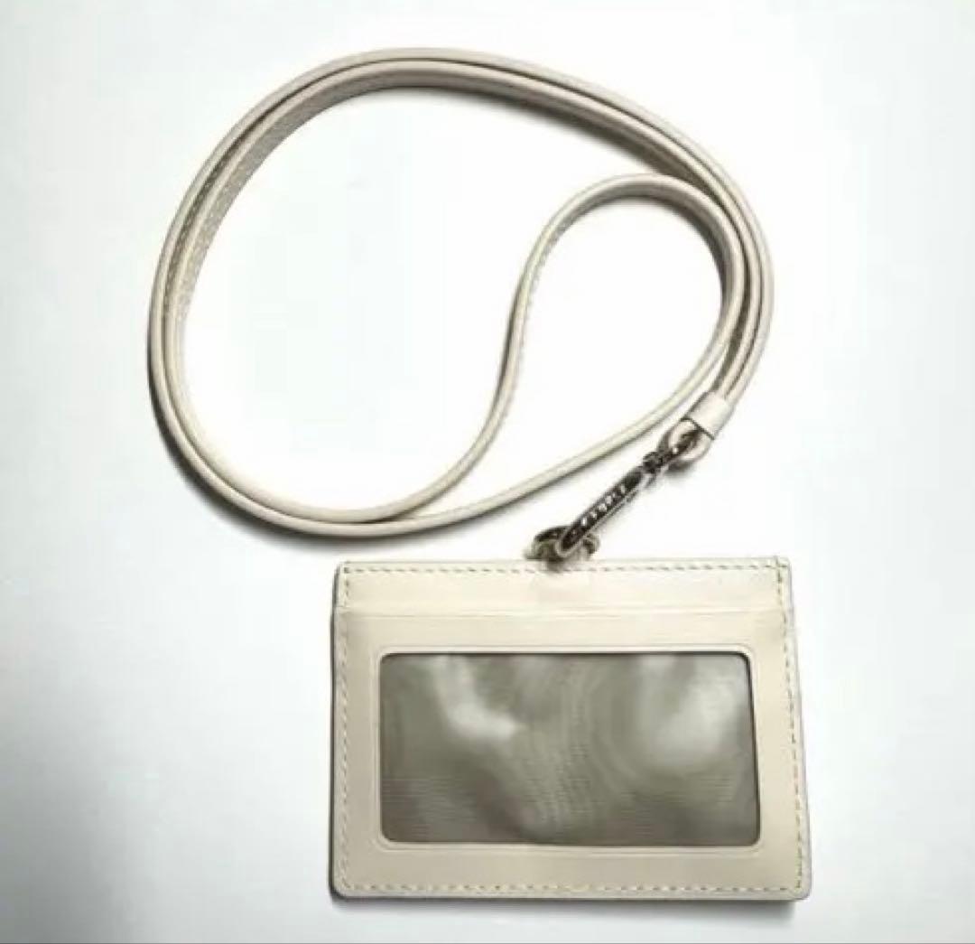 新品未使用⭐︎FURLA IDカードホルダー／社員証ケース