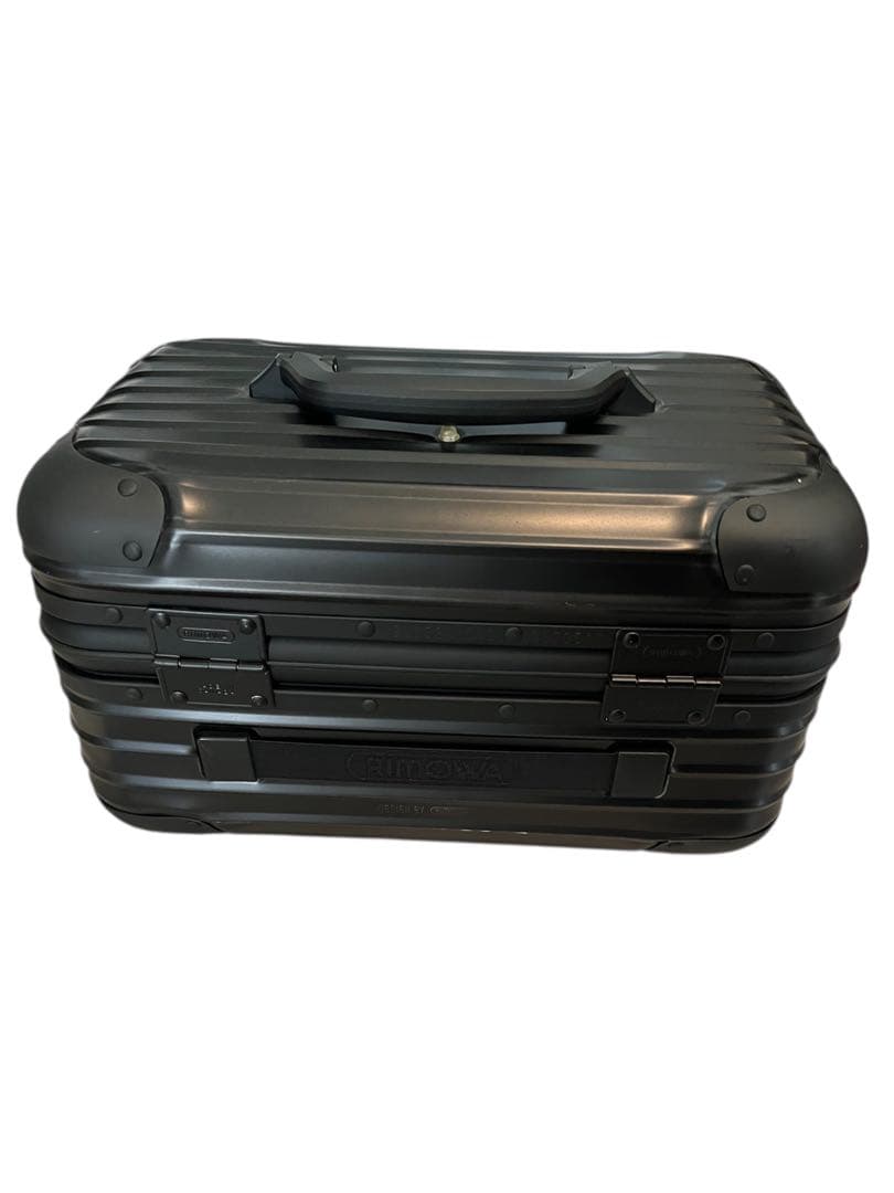 RIMOWA リモワ　トパーズ　ステルスビューティーケース　11L 黒