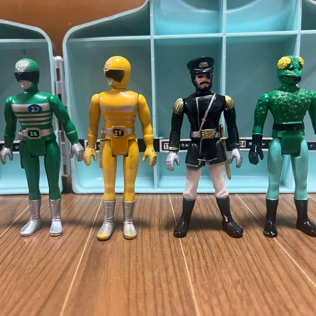 【希少】ポピー　ワールドヒーロー　コレクションボックス　ウルトラマン