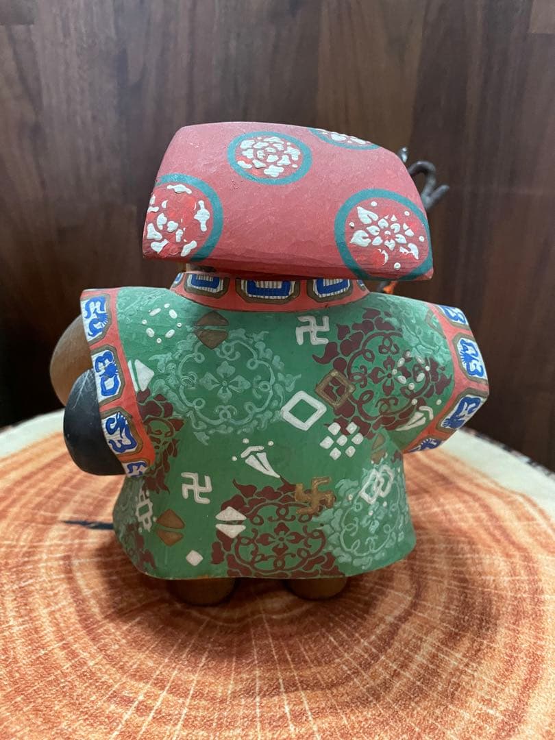 木製　置物