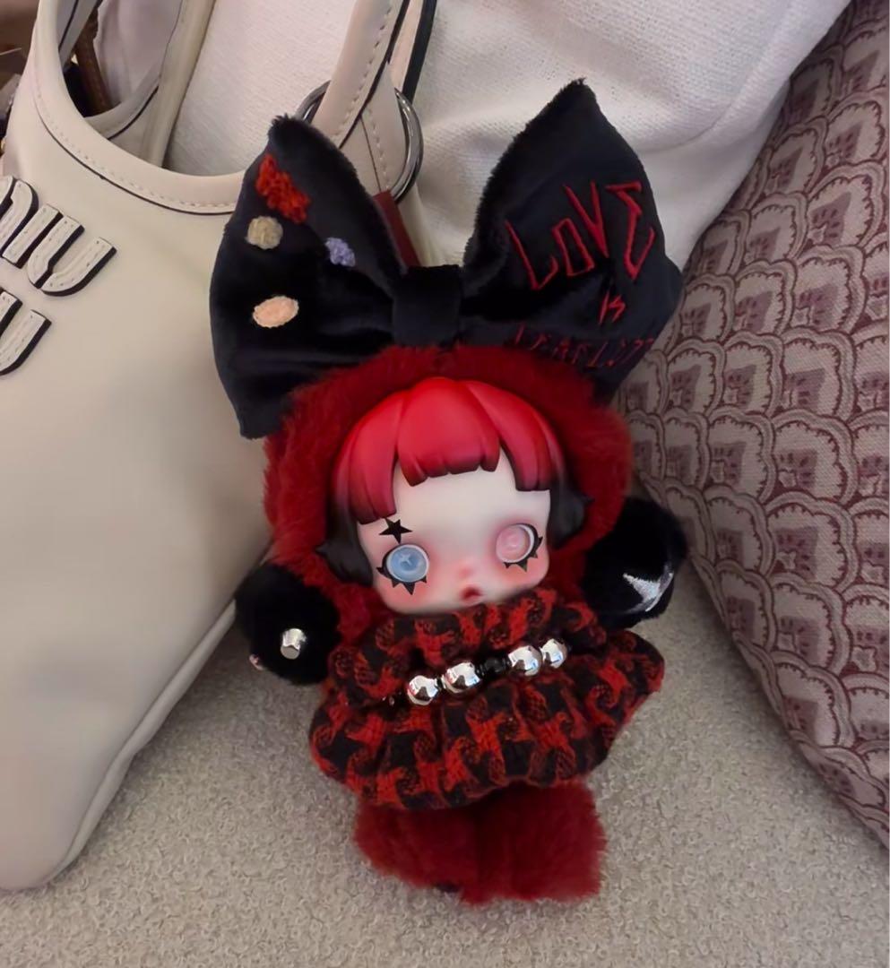 POP MART SKULLPANDA ぬいぐるみ ホワイト レッド 2点