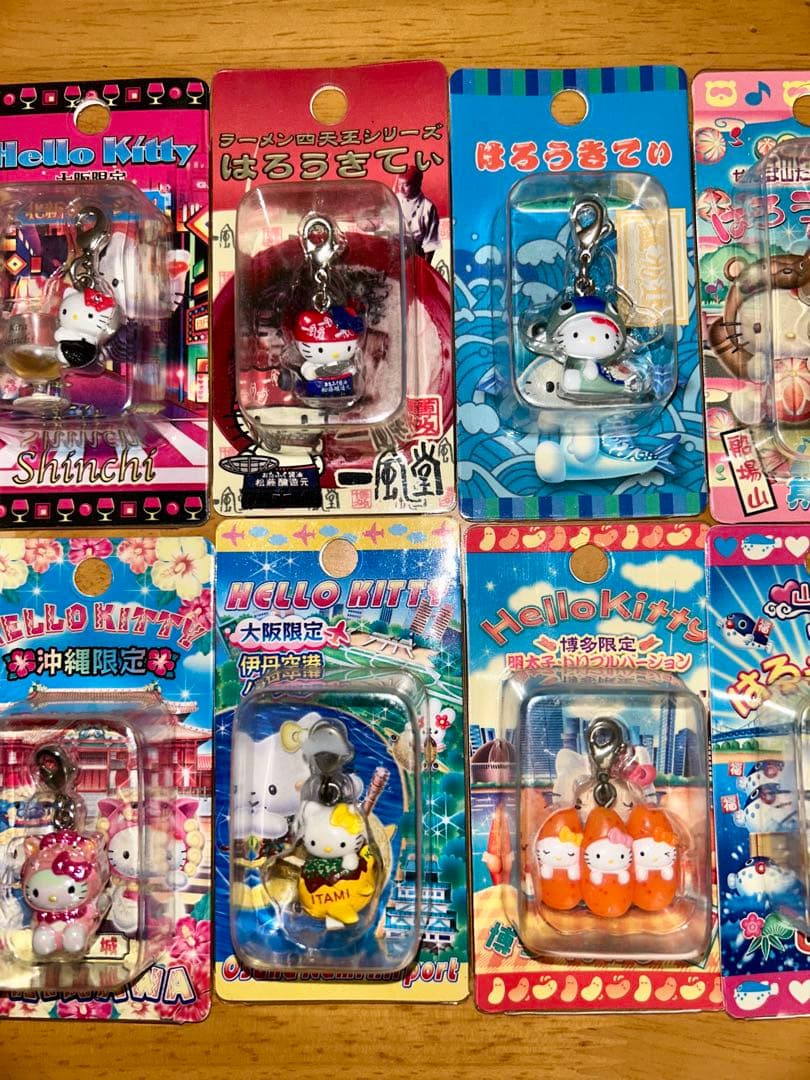 レア　ハローキティ　ご当地　ストラップ ファスナーマスコット等　１１点セット