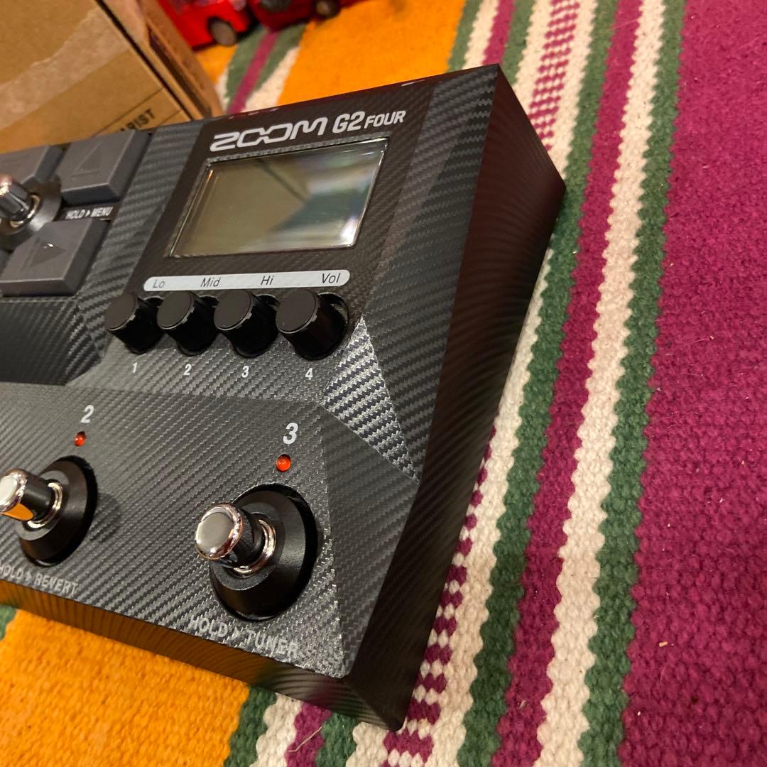 ZOOM G2 FOUR　傷なし　極美品　値下げ不可