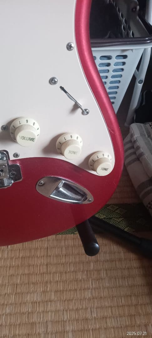マーメイド Squier　Stratocaster　スクワイヤー