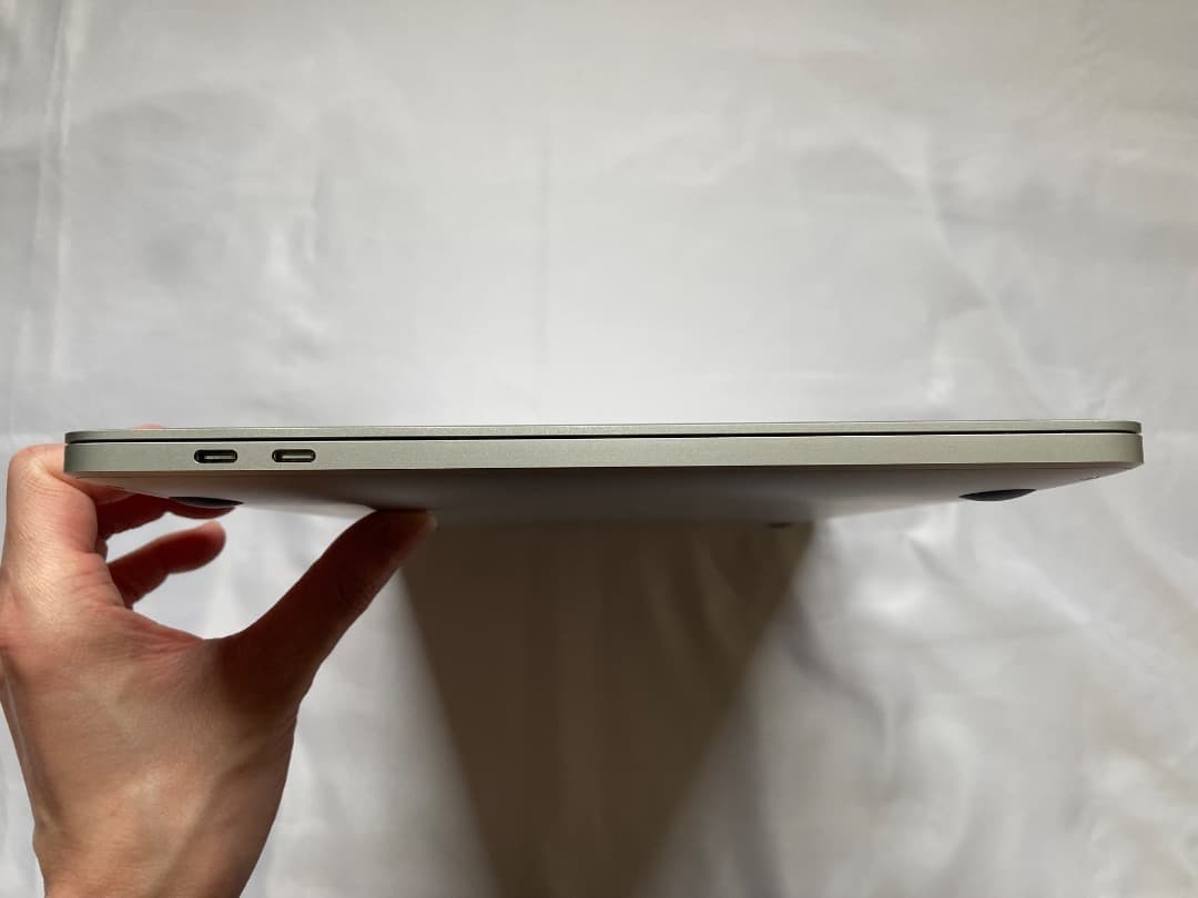 MacBookPro 13インチ 2020 Intel i5 8GB 256GB