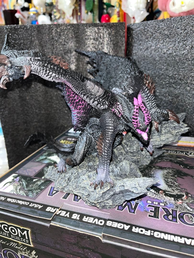 ゴア・マガラ フィギュア カプコン モンスターハンター モンハン ウルトラマン