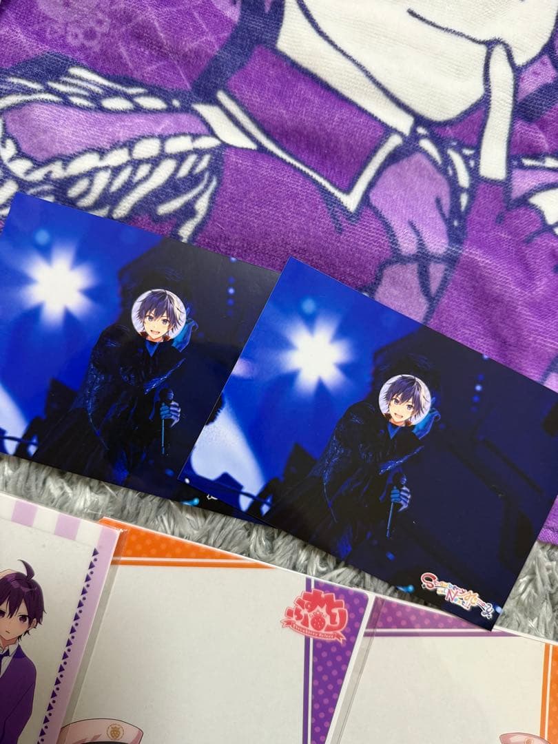 ななもり。 すとぷり パーカー、パジャマ、シュシュ、歌みた、缶バッチ、アクキー等