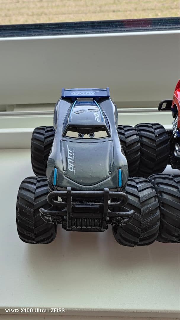 【新品】 カーズ モンスタートラック 8台セット ラミレス メーター ストーム