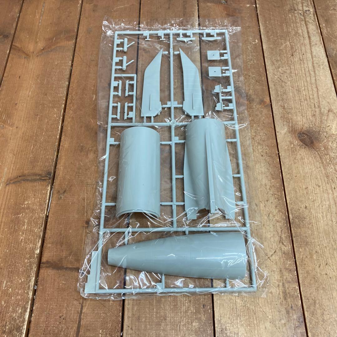 B-5 【未組立】ドラゴン 1/35 ドイツ軍 V-2ロケット プラモデル