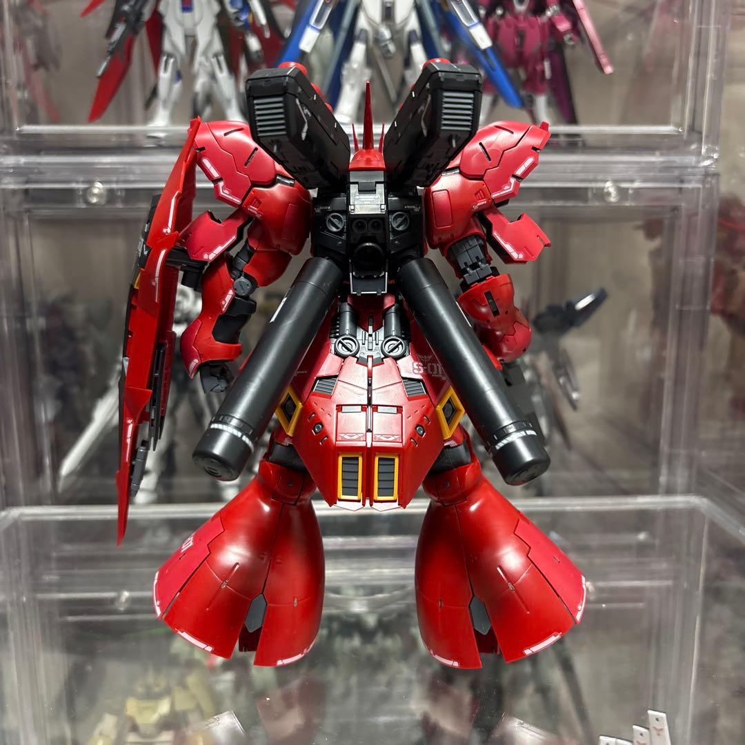 RG サザビー、νガンダム素組完成品2体セット