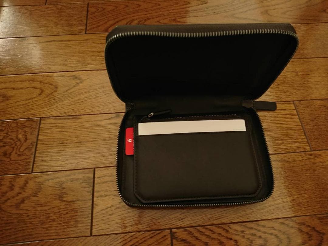 パスポートケース　財布　ウォレット　TUMI　トゥミ　通勤　ビジネス