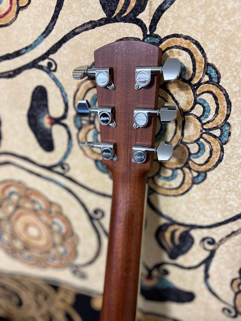 ギター Larrivee OM03R