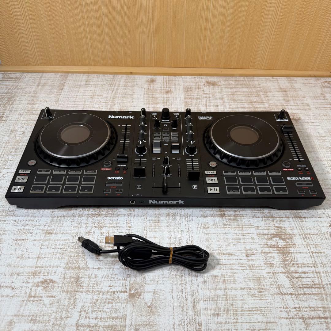 Numark Mixtrack Platinum FX ニュマーク