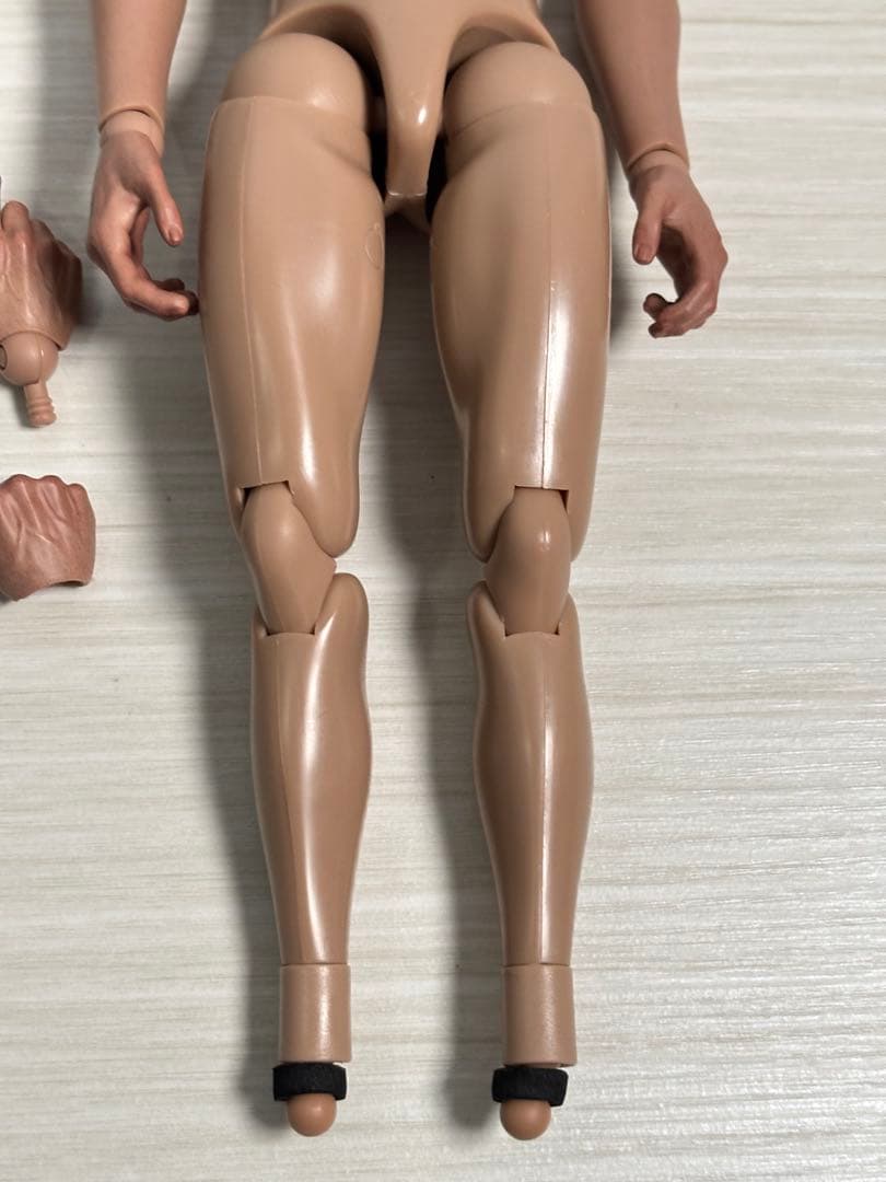 ホットトイズ レオン 素体 バイオハザード フィギュア figure