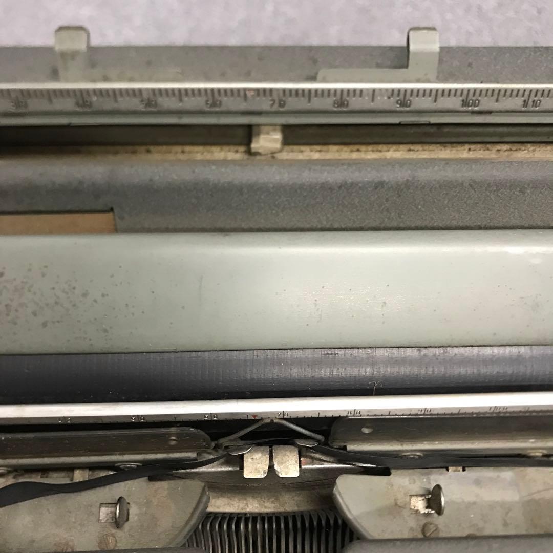 Olympia タイプライター 黒　ヴィンテージ1960年代
