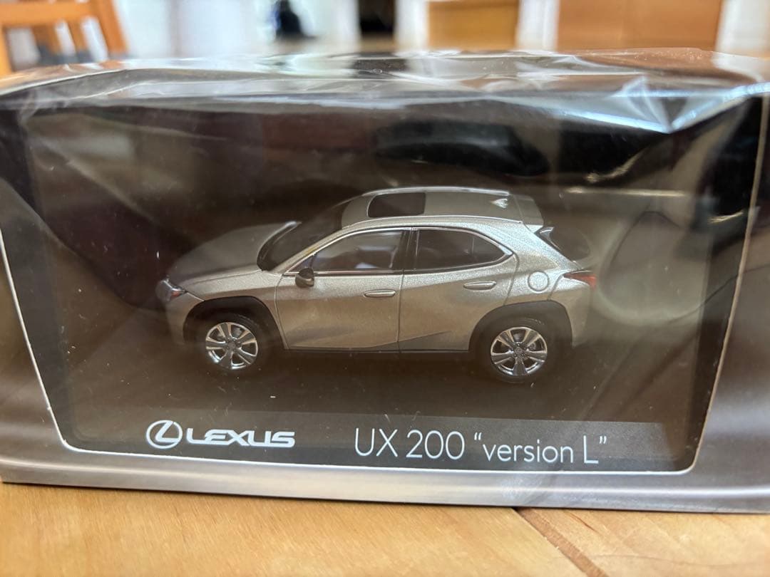 京商　Lexus UX 200 \