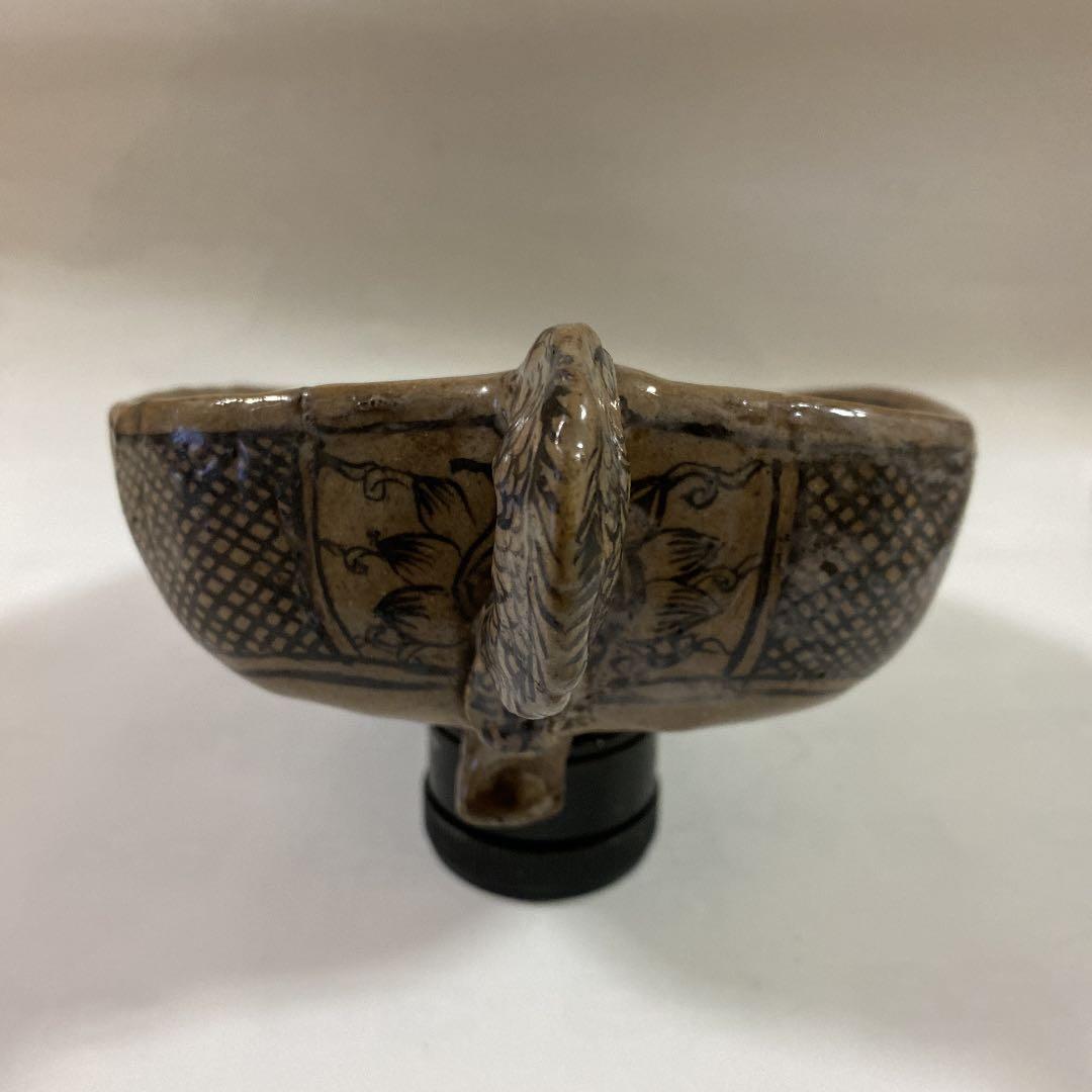 古い陶瓷器