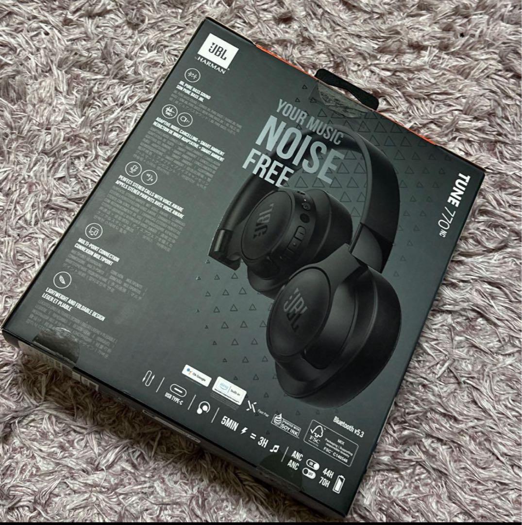 豚トロ様JBL LIVE 770NCワイヤレスヘッドホン ブラック【新品未使用】