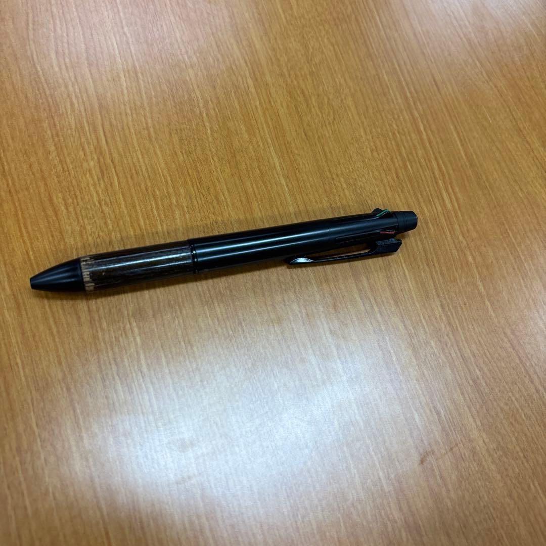 黒いシャープペンシル