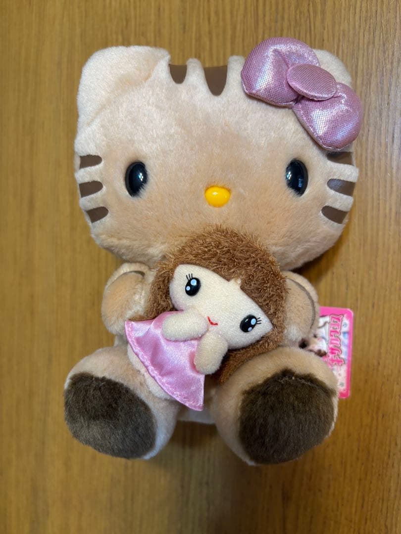 タグ付き　キティちゃん　ぬいぐるみ しょこたん　コラボ