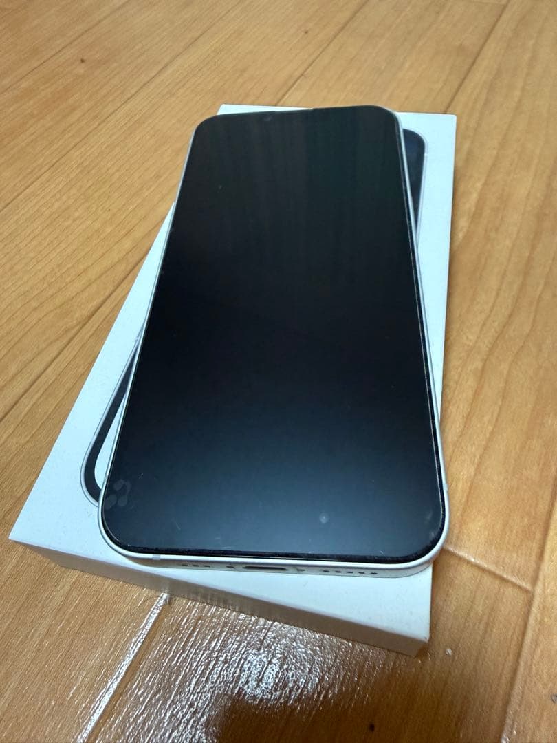 Iphone 16e 本体