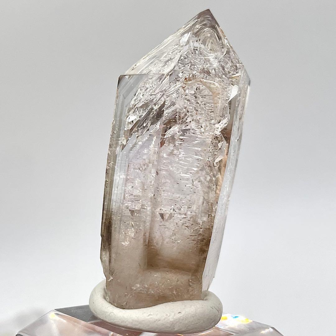 ナミビア Goboboseb産 クォーツ(水晶) 鉱物標本
