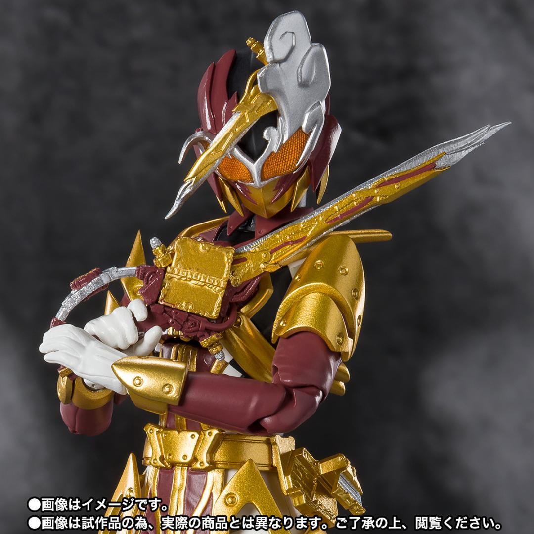 フィギュアーツ　仮面ライダーサーベラ アギレラ ミクロアクション　スーパーガール