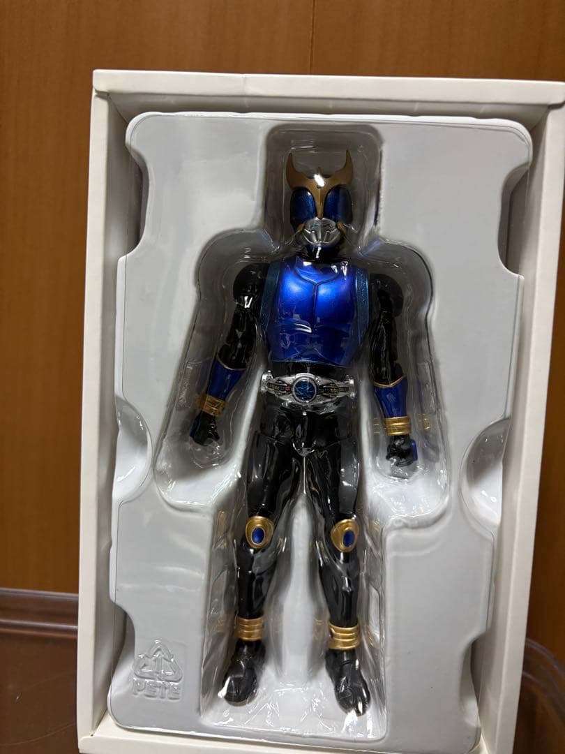 真骨彫製法　仮面ライダークウガ　ドラゴンフォーム